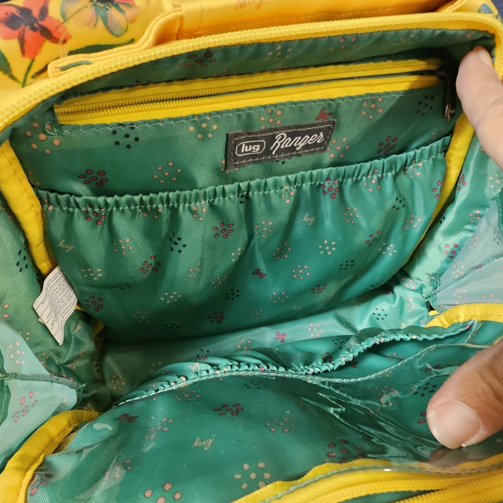 Lug Ranger Bouquet Yellow Patterned Floral Quilted Crossbody Bag Green Lining - Picture 5 of 7